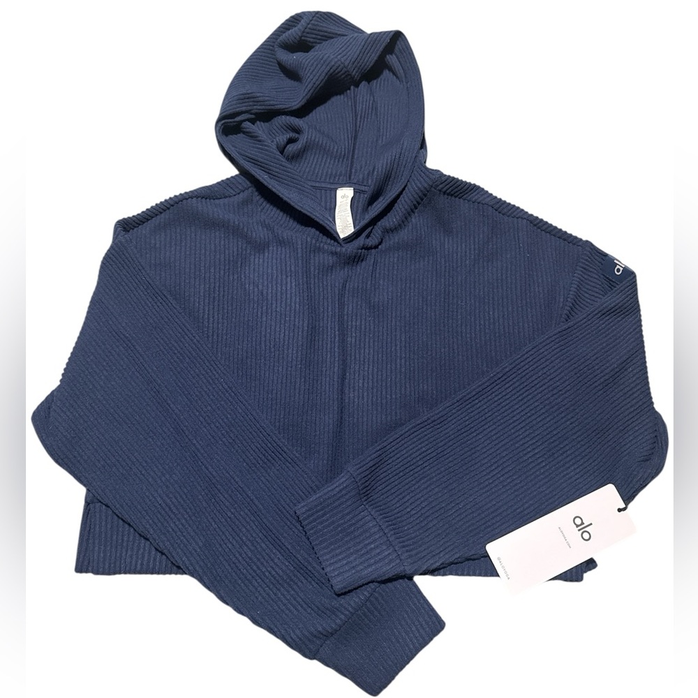 ALO Yoga- Women’s Muse Hoodie in Navy